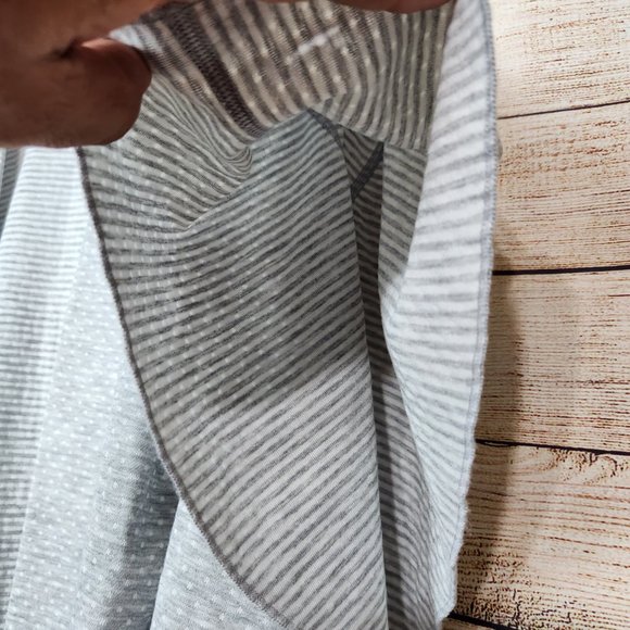 Cabi Women's Sweater Size M/L Gray White Open Front Circle Cardigan - Picture 9 of 15